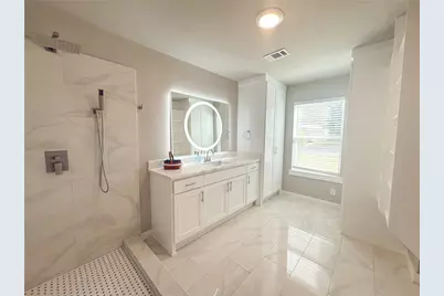 2431 Marfa Avenue, Dallas, TX 75216 - Photo 10