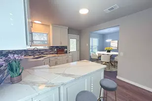 2431 Marfa Ave, Dallas, TX 75216 - Photo 6