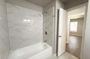 2431 Marfa Ave, Dallas, TX 75216 - Photo 34