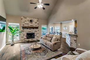 552 Big Bend Dr, Keller, TX 76248 - Photo 4