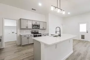 1505 Kittyhawk Dr, Little Elm, TX 75068 - Photo 12