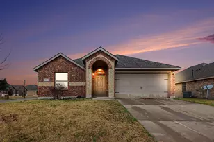 101 Pony Ct, Waxahachie, TX 75165 - Photo 2