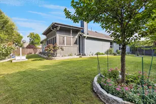 901 Freesia Dr, Little Elm, TX 75068 - Photo 24