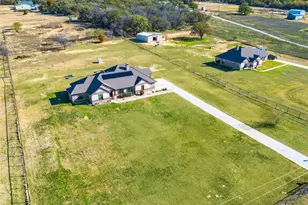 1081 Co Rd 3591, Paradise, TX 76073 - Photo 2