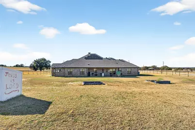 1081 County Road 3591, Paradise, TX 76073 - Photo 38