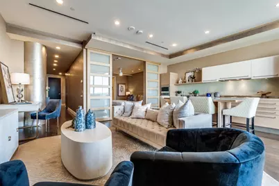 2408 Victory Park Lane #1031, Dallas, TX 75219 - Photo 8