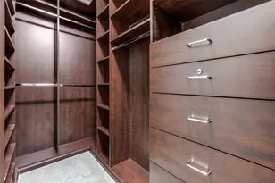 2408 Victory Park Ln, Dallas, TX 75219 - Photo 24