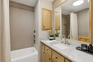 10324 Lake Gardens Dr, Dallas, TX 75218 - Photo 38