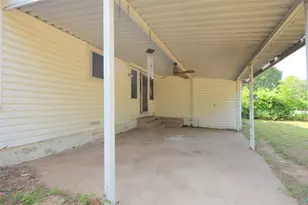 2104 Kings Ave, Haltom City, TX 76117 - Photo 16