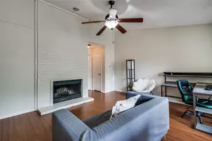 1301 Memory Ln, Arlington, TX 76011 - Photo 10