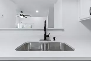 3101 Sondra Dr, Fort Worth, TX 76107 - Photo 12