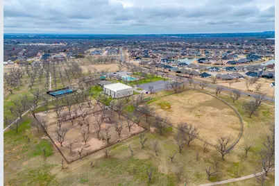 9314 Bellechase Road, Granbury, TX 76049 - Photo 10
