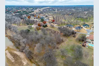 9314 Bellechase Road, Granbury, TX 76049 - Photo 6
