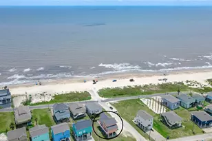 2774 Gulfview Ln, Port Bolivar, TX 77650 - Photo 8