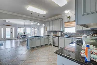 2774 Gulfview Lane, Port Bolivar, TX 77650 - Photo 18