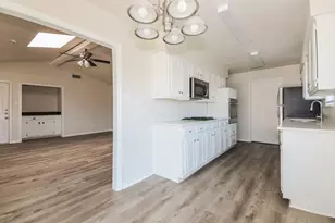 608 San Carlos Dr, Garland, TX 75043 - Photo 6