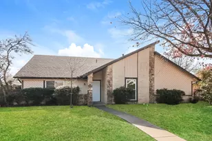 608 San Carlos Dr, Garland, TX 75043 - Photo 2