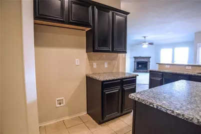 1025 Lake Grove Drive, Little Elm, TX 75068 - Photo 6