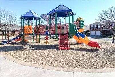 1025 Lake Grove Drive, Little Elm, TX 75068 - Photo 16