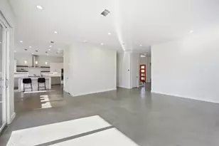 5326 Manett St, Dallas, TX 75206 - Photo 4