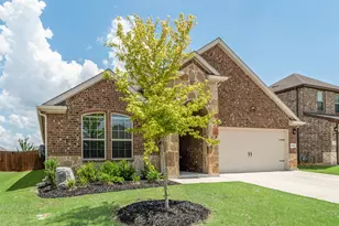 10108 Autumn Leaves Ln, Aubrey, TX 76227 - Photo 2