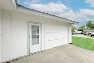 706 Carter Dr, Arlington, TX 76010 - Photo 36