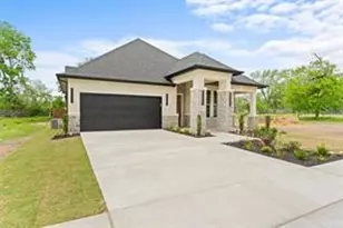 504 Stallings St, Terrell, TX 75160 - Photo 2