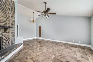 1614 Clark Trail, Grand Prairie, TX 75052 - Photo 2