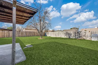 1614 Clark Trail, Grand Prairie, TX 75052 - Photo 4