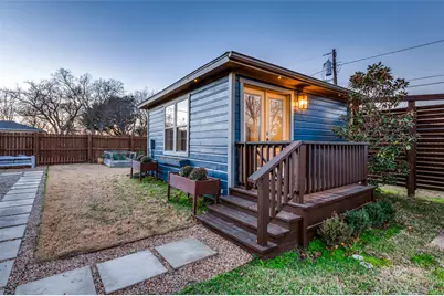 907 E Texas Street, Grapevine, TX 76051 - Photo 32