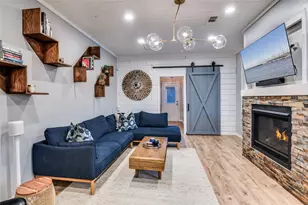 907 E Texas St, Grapevine, TX 76051 - Photo 12