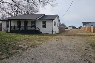 309 N Main St, Trenton, TX 75490 - Photo 2