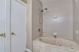 4803 Clover Haven St, Dallas, TX 75227 - Photo 10