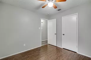 636 Green Mountain Rd, Burleson, TX 76028 - Photo 14