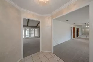 1633 Martha Dr, Bedford, TX 76022 - Photo 4