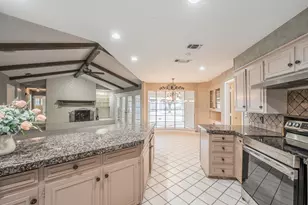 1633 Martha Dr, Bedford, TX 76022 - Photo 10