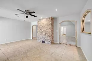 2905 Cross Timbers Dr, Irving, TX 75060 - Photo 20