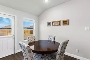 1406 Waverley Dr, Greenville, TX 75402 - Photo 12