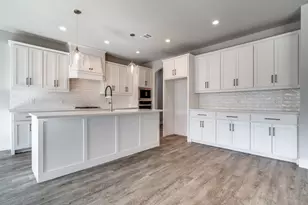 2021 Dolly Dr, Weatherford, TX 76088 - Photo 14