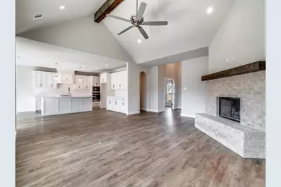 2021 Dolly Drive, Weatherford, TX 76088 - Photo 6