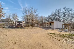 2021 Dolly Dr, Weatherford, TX 76088 - Photo 26