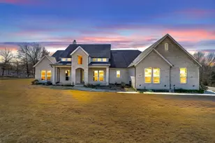 2021 Dolly Dr, Weatherford, TX 76088 - Photo 2