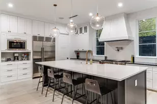 7610 Linwood Ave, Dallas, TX 75209 - Photo 4