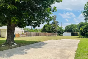 1416 Williams Dr, Garland, TX 75042 - Photo 2