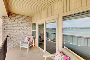 401 E Pearl St, Granbury, TX 76048 - Photo 16