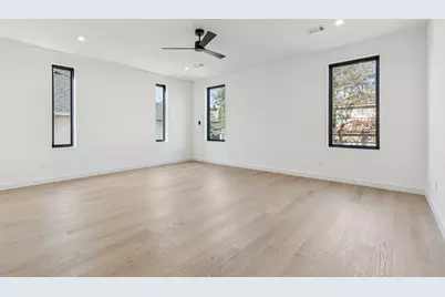 5635 Matalee Avenue, Dallas, TX 75206 - Photo 18