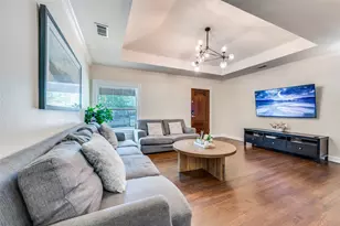 2619 Kingston St, Dallas, TX 75211 - Photo 2