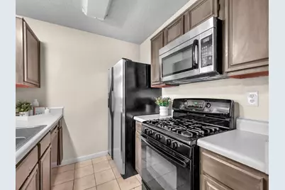 1722 Circle Creek Drive, Lewisville, TX 75067 - Photo 8