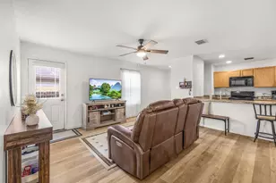 497 Brookbank Dr, Crowley, TX 76036 - Photo 8