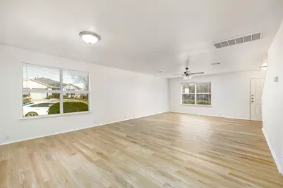 8529 Prairie Dawn Drive, Fort Worth, TX 76131 - Photo 4